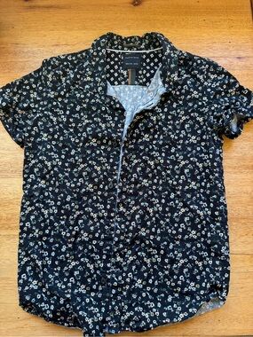 Cactus Black Short-Sleeve Button-Down with Small Floral Print